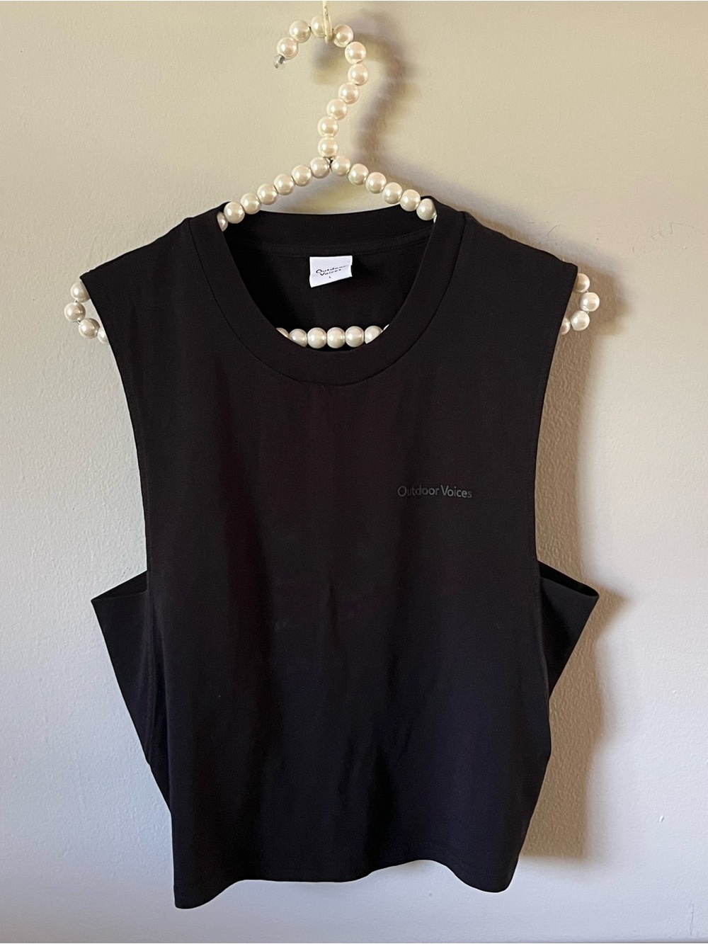 Outdoor Voices Women’s Black Sleeveless Athletic Top
